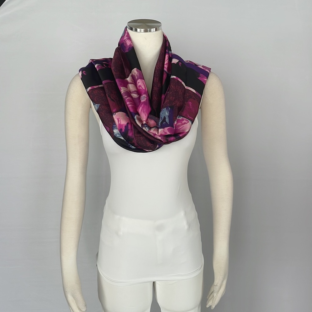 NWT WHBM Viola Oblong Scarf Cabernet - Picture 11 of 14